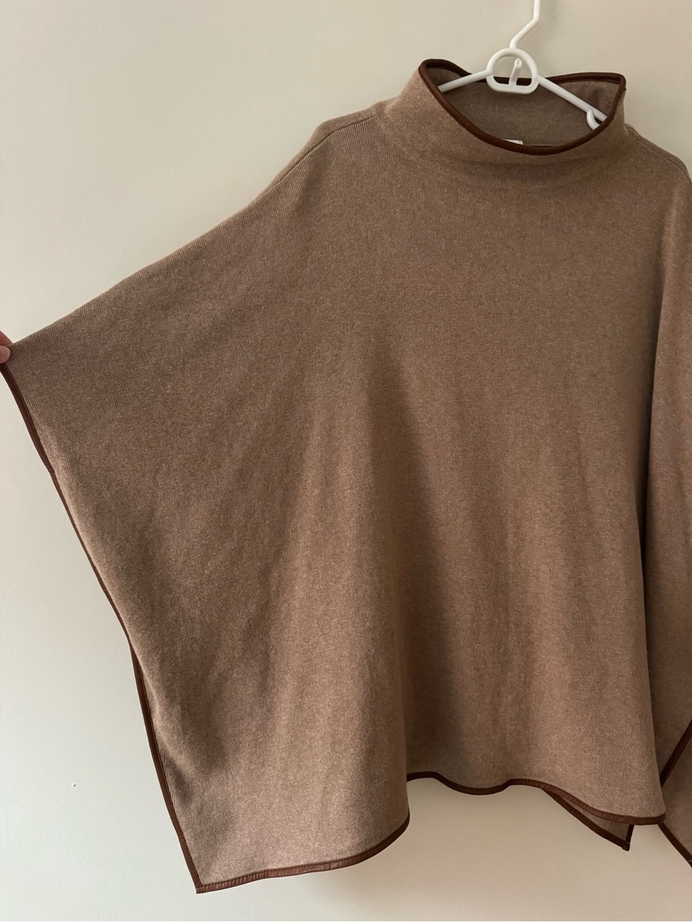 NWT J CREW Faux Leather Trimmed Poncho - Picture 4 of 9